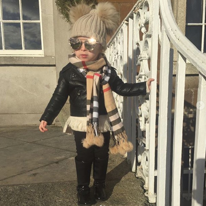 <p>Menggemaskan banget ya si kecil Hollie. (Foto: Instagram @along_came_hollie)</p>