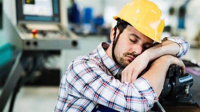 Studi kesehatan terbaru menunjukkan tidur di akhir pekan selama 6-7 jam dapat menurunkan risiko kematian.