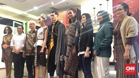Singkronisasi Fesyen dan Wisata di Indonesia Fashion Week
