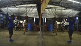 FOTO: Melawan Candu dengan Tinju Di Rumah Cemara Boxing Camp (RCBC), Bandung, sejumlah mantan konsumen narkoba mengisi hari-hari dengan berlatih tanding tinju.