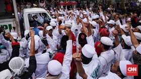 Ricuh Demo FPI di Tempo: Gebrak Meja dan Air Mineral Terbang