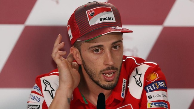Pebalap MotoGP asal Italia yang sedang menjadi incaran Repsol Honda dan Suzuki, Andrea Dovizioso, menolak tawaran kontrak baru yang disodorkan pihak Ducati.