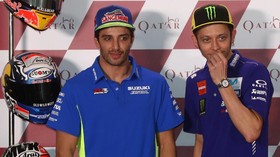 Iannone Ingin Tiru Valentino Rossi