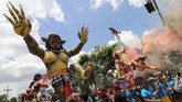 FOTO: Festival Ogoh-ogoh Nusantara Sambut Hari Raya Nyepi Jelang Hari Raya Nyepi, Ogoh-Ogoh diarak oleh sejumlah pemuda sebagai simbol hilangnya aura negatif, sehingga umat dapat beribadah dengan hening dan damai.