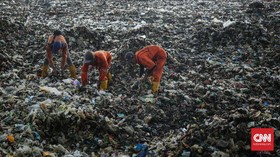 'Menteri Susi Suplai Jaring Cegah Sampah Pesisir Jakarta'