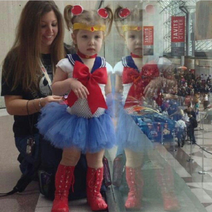 Belum siap foto nih Sailormoon ciliknya. (Foto: Instagram @yelley511)