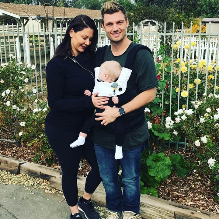Aih senangnya Odin digendong Ayah Nick. (Foto: Instagram @nickcarter)