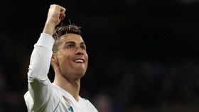 Agen Ronaldo Kecipratan Untung Rp202 Miliar dari Transfer