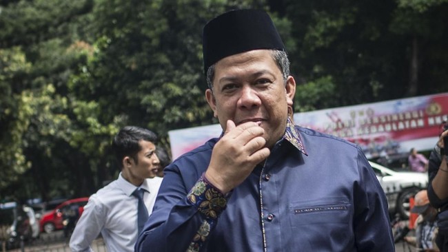 Fahri Hamzah menceritakan kembali awal mula perseteruannya dengan Presiden PKS Sohibul Iman yang berujung pada pelaporan di kepolisian.
