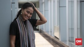 Cerita Putri Ayudya Perankan Karakter Wanita Pemburu Bule