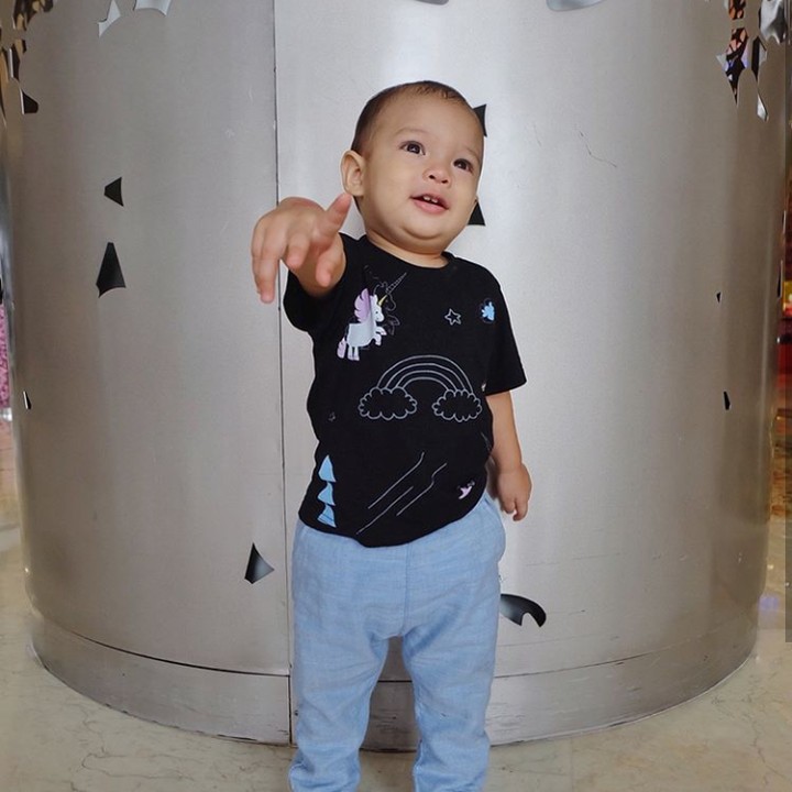 <p>Keren banget gaya bocah ini. (Foto: Instagram @mikailapatritz)</p>