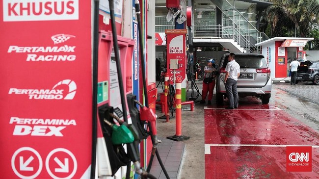 Pasokan BBM Euro 4 dari Pertamina hanya disuplai dari kilang Balongan, Indramayu. Sebagian besar BBM dari kilang Balongan dijual untuk DKI Jakarta.