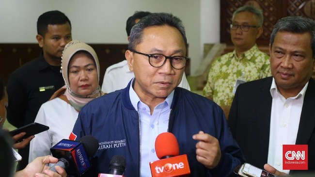 PAN mengaku bersikap biasa saja meski tak diundang oleh Setkab dalam pertemuan dengan partai koalisi pendukung Jokowi, Senin (7/5) siang tadi.