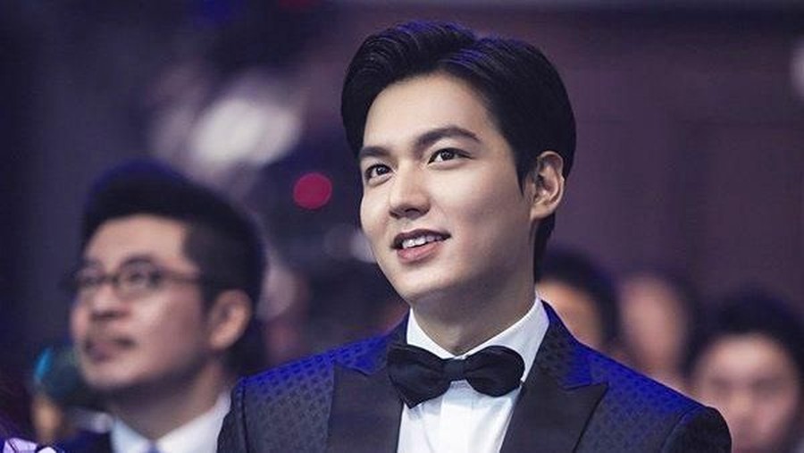 Lee Min Ho mendonasikan Rp3,5 miliar untuk melawan penyebaran virus corona.