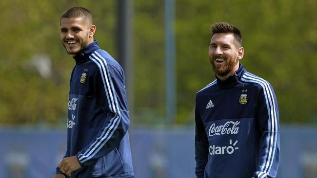 Timnas Argentina Merindukan Mauro Icardi? Tidak ada ancaman berarti yang diberikan keempat penyerang pilihan Jorge Sampaoli di timnas Argentina. Pertanda Argentina membutuhkan Mauro Icardi?