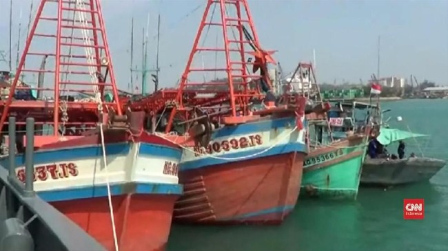 Kapal ikan STS-50 ditangkap di sekitar Pulau Weh. Penangkapan kapal tanpa bendera kebangsaan ini menanggapi permintaan resmi Interpol.