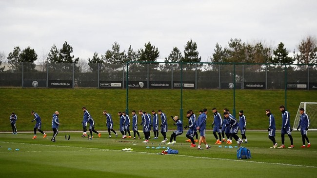 FOTO: Lionel Messi Latihan di Markas Manchester City