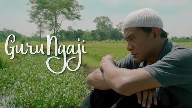'Guru Ngaji' berkisah tentang perjuangan seorang guru ngaji yang juga berprofesi sebagai badut. Meski unik, cerita film ini terkesan mudah ditebak.