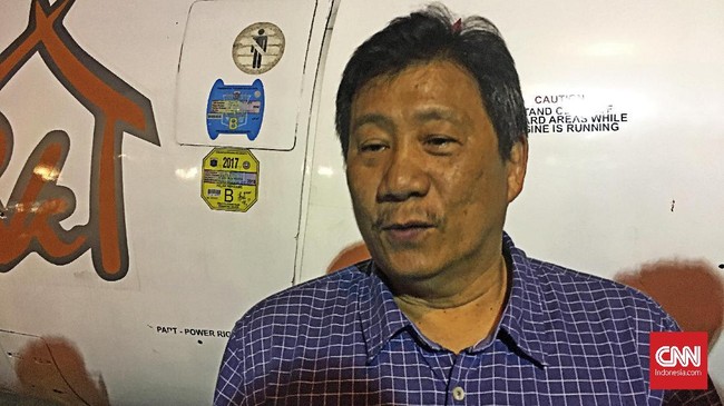 Ayah Marcus Gideon, Kurniahu meninggal dunia pada Kamis (29/1). Kurniahu juga merupakan salah satu mantan pebulutangkis dan pelatih legendaris di Indonesia.