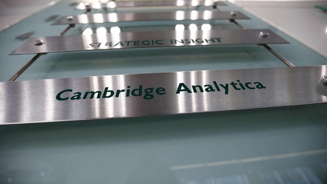 Mantan petinggi Cambridge Analytica mengakui bahwa perusahaannya telah menerima data dari peneliti mengenai rincian pribadi pengguna Facebook.
