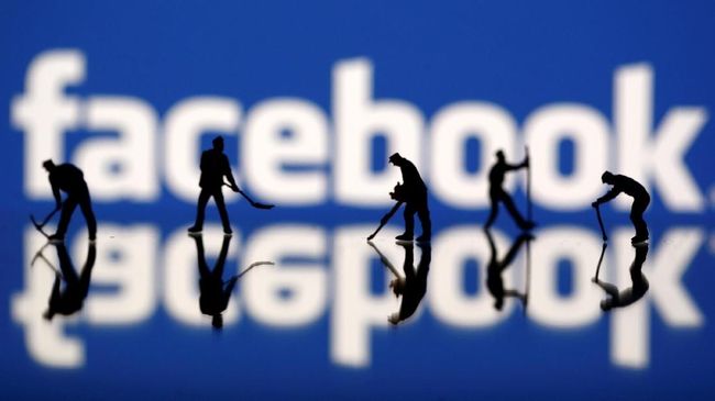 Facebook: Data Pengguna Indonesia Tak Bocor ke Tangan CA Dirjen Aptika Kemenkominfo Semuel Pangerapan menyebut pihak Facebook memastikan tak ada data pengguna Indonesia yang bocor ke Cambridge Analytica.