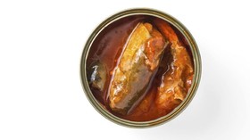 Tips Aman Pilih Sarden Kaleng Layak Konsumsi