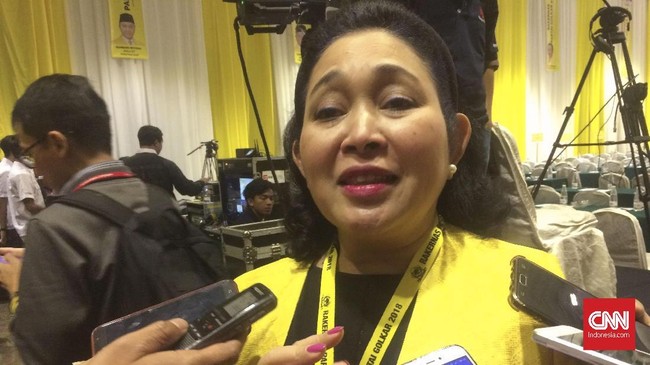 Kader senior Golkar Siti Hediyati Hariyadi atau yang kerap disapa Titiek Soeharto akan mendeklarasikan diri sebagai kader Partai Berkarya di Kemusuk, Yogyakarta