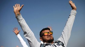 FOTO: Menyambut Sang Surya di Piramida Matahari