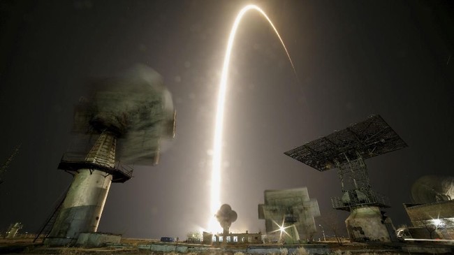 Penyebab di balik kemunculan lubang di Stasiun Antariksa Internasional hingga kini masih dalam tahap penyelidikan oleh Badan Antariksa Federal Rusia (Roscosmos)