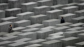 Sisa-sisa Jasad Korban Nazi Dimakamkan di Berlin