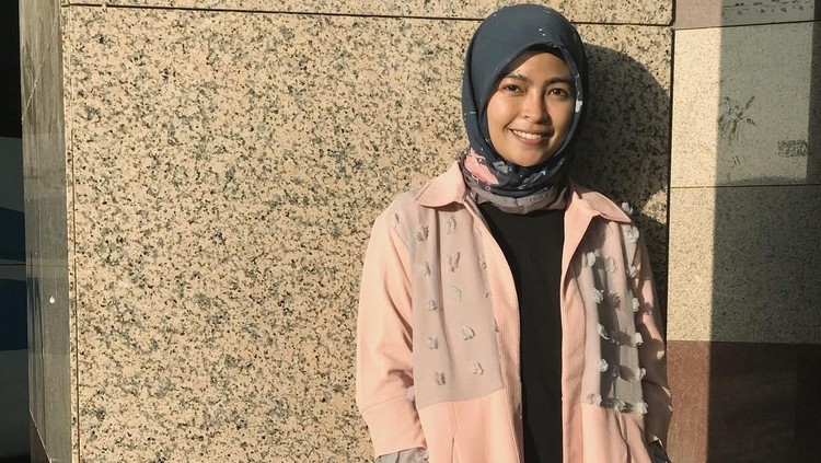 Tantri 'Kotak' tanggapi soal mom shaming yang makin marak di media sosial.