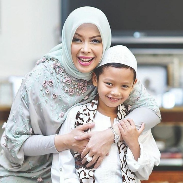 <p>Baru-baru ini Sulaiman khitanan, lho. (Foto: Instagram @nurasiauno)</p>