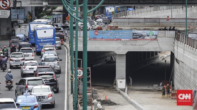 Ruas jalan Rasuna Said menuju Jalan Mampang Prapatan Raya, Jakarta ditutup pada Rabu (6/9) sore imbas KTT ASEAN.