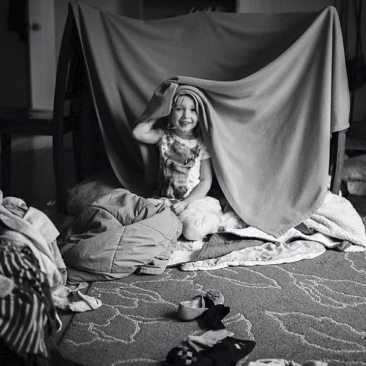 <p>Foto-foto ini merupakan hasil jepretan ibu dua anak Stephanie Woodward yang juga seorang fotografer. Menurut dia, keseharian sebagai seorang ibu bisa jadi sebuah kenangan manis yang membuat kita rindu. (Foto: Instagram/ @stephwoodwardphotos)  </p>