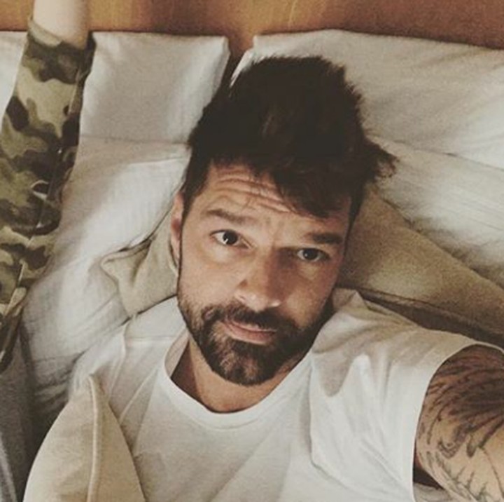 <p>Namanya juga kembar ya, Bun, Valentino juga memasang pose yang sama dengan Matteo. (Instagram: @ricky_martin)  </p>