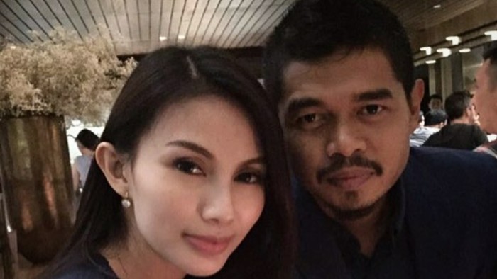 Bambang pamungkas dan istri