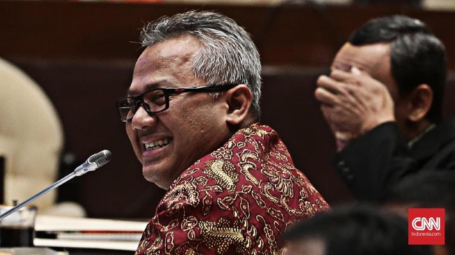 KPU saat ini masih terus berkoordinasi dengan Kemenko Polhukam membahas perkembangan PKPU, terutama yang mengatur larangan eks koruptor menjadi caleg.