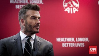 Patung Beckham Bersanding dengan Obama di Kuil Budha Thailand