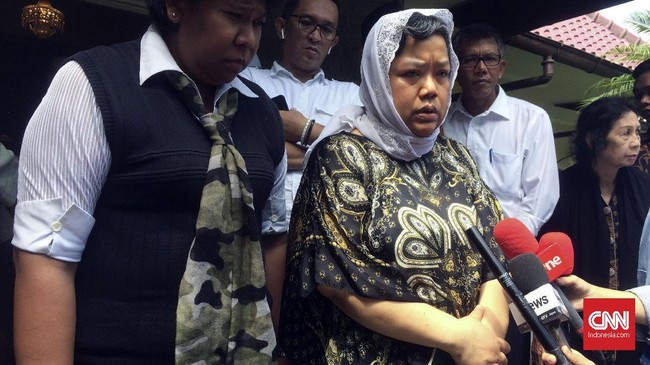Putri dari Probosutedjo, Rindang Sari, mengatakan ayahnya dibawa sudah dirawat intensif sejak Kamis (22/3) lalu di RSCM sebelum menghembuskan nafas terakhri.