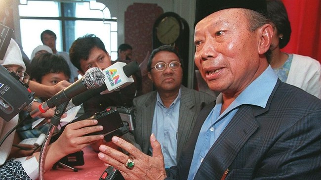 Probosutedjo menghembuskan nafas terakhirnya hari ini, Senin (26/3). Berikut sosok adik dari mantan presiden RI Soeharto itu dalam bisnisnya.