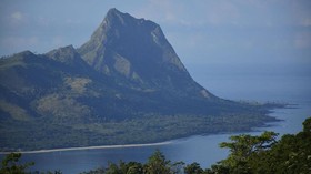 Pulau Mules, Surga Surfing dan Selam di Kabupaten Manggarai