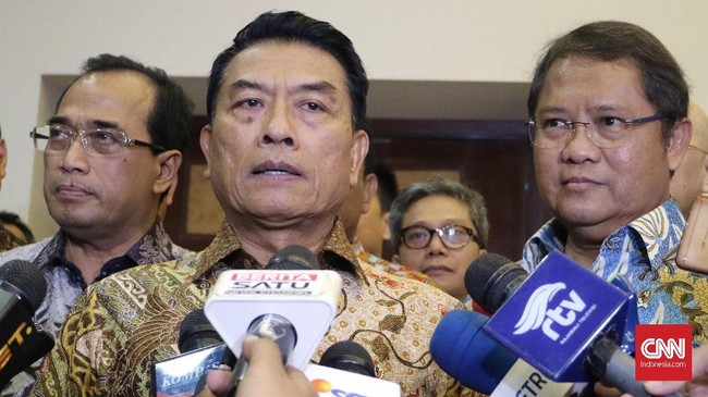 Kepala Staf Kepresidenan Moeldoko mengatakan aksi teror yang melibatkan keluarga tidak mengharuskan komunikasi dengan pihak luar, sehingga sulit dideteksi.