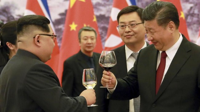 Pemimpin Korea Utara Kim Jong-un dilaporkan telah berkunjung ke China untuk bertemu dengan Presiden Xi Jinping, pekan ini.