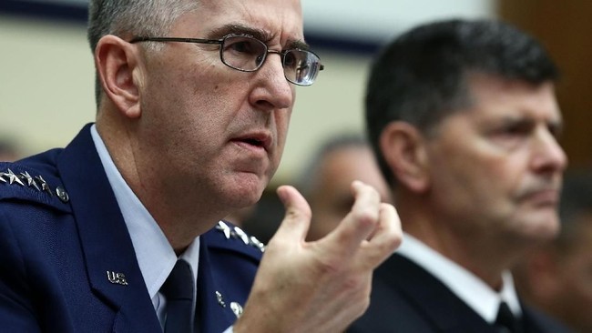 Rusia dan China dilaporkan tengah mengembangkan senjata hipersonik 'secara agresif' dan saat ini Amerika Serikat tidak memiliki teknologi untuk melawan itu.