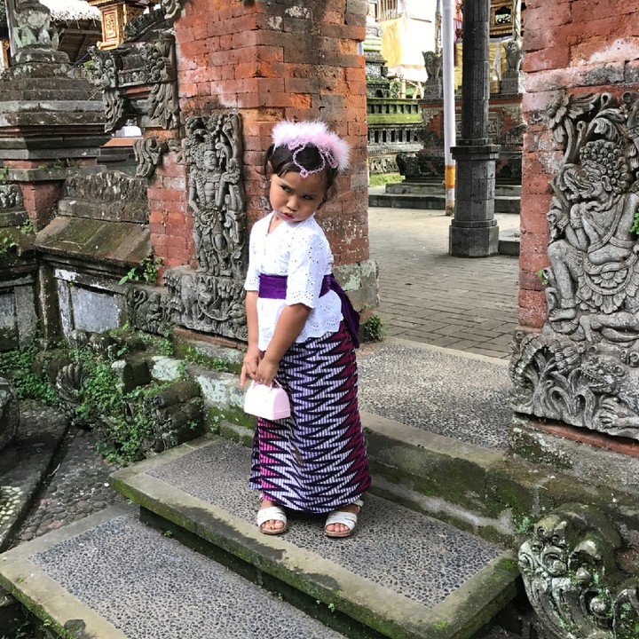 <p>Kina ekspresif banget sih. Bikin gemas deh. (Foto: Instagram/happysalma)</p>