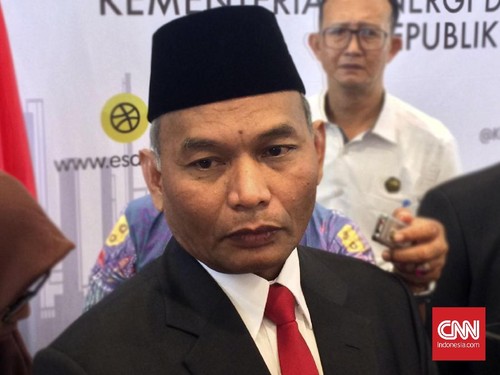 Presiden Joko Widodo (Jokowi) resmi mengangkat Djoko Siswanto sebagai Direktur Jenderal Minyak dan Gas (Migas) Kementerian Energi dan Sumber Daya Mineral (ESDM) melalui Surat Keputusan Presiden RI Nomor 32/TPA tahun 2018 tentang Pemberhentian dan Pen