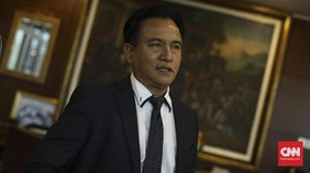 Yusril Bantu Serikat Pekerja Uji Materi Perpres TKA ke MA
