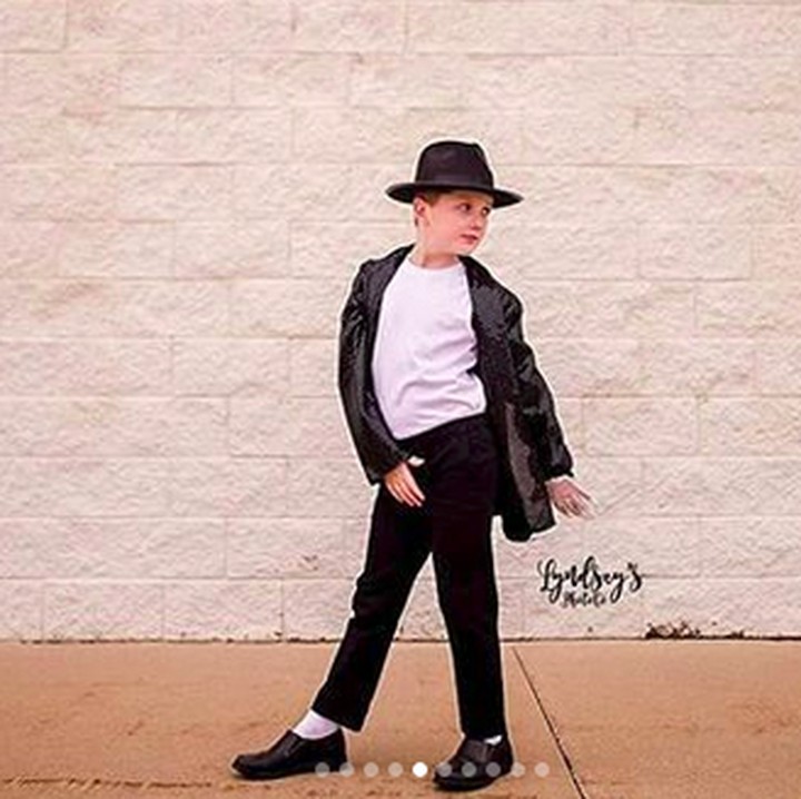 Kata Lyndsey, Jett jadi nge-fans sama Michael Jackson setelah dia ditunjukkan cuplikan video klip 'Thriller' oleh sang nenek. (Foto: Instagram/ @lyndseywright_lyndseysphotoco)