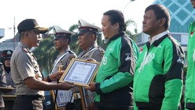 Tangkap Jambret, Tiga Driver Ojek Online Diberi Penghargaan