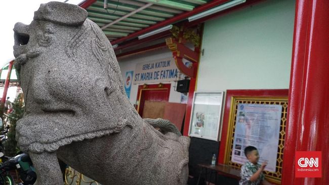 Arsitektur gereja menjadi salah satu elemen penting yang tidak bisa ditawar lagi, namun ornamen juga berperan cukup sentral.
